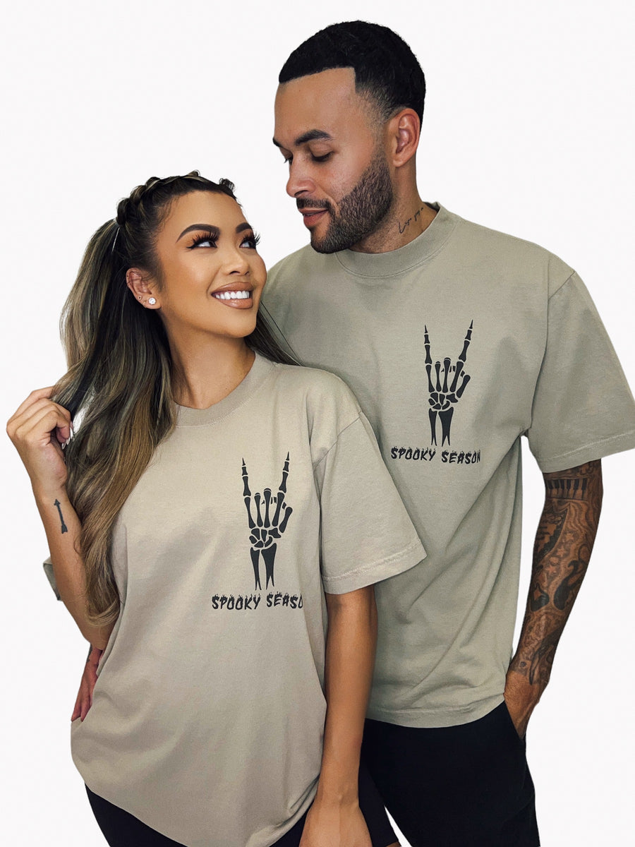 SPOOKY SEASON (NON GLOW) TSHIRT - OATMEAL